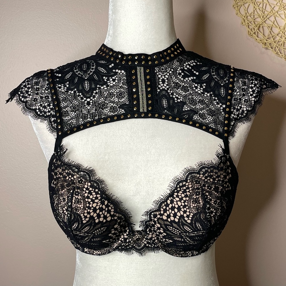 Victoria’s Secret Studded High Neck Very Sexy Push-Up Bra 36B